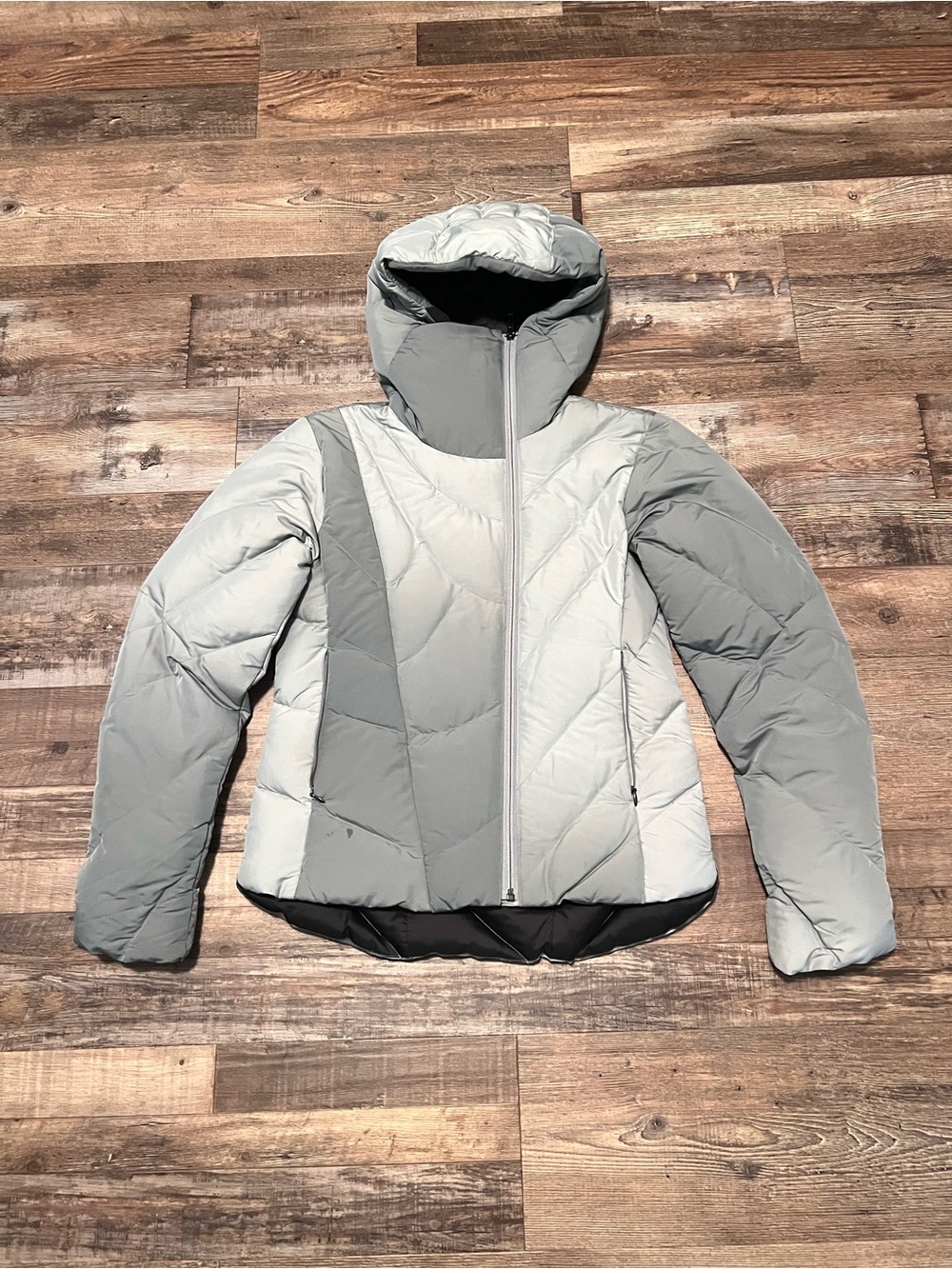Nau Gray Geometric Colorblock Recycled Down Puffer Hooded Jacket XS